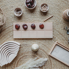 Load image into Gallery viewer, Tens frame - Montessori Learning Resource
