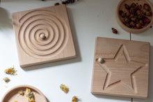 Load image into Gallery viewer, star breathing board and spiral mindfulness board