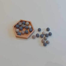 Load image into Gallery viewer, 1.5cm felt balls, grey