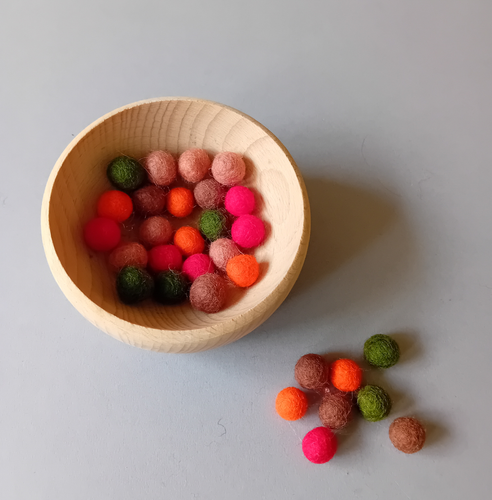 1cm felt balls in autumn colours