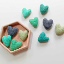 Load image into Gallery viewer, Set of green felt hearts